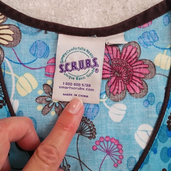 S.C.R.U.B.S , scrub top. Small - Picture 3 of 6